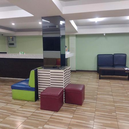 Friendly Hostel - Dmk Airport เฟรนด์ลี่ โฮสเทล ดอนเมือง Banguecoque Exterior foto