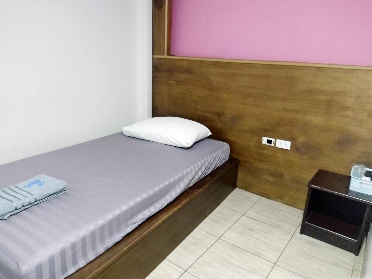 Friendly Hostel - Dmk Airport เฟรนด์ลี่ โฮสเทล ดอนเมือง Banguecoque Exterior foto
